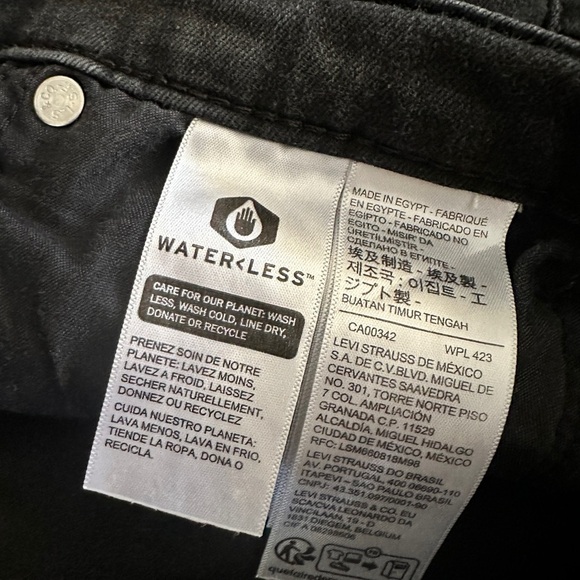 Levi’s Women’s Black Stretch Bootcut Jeans Size 12 - Picture 2 of 5